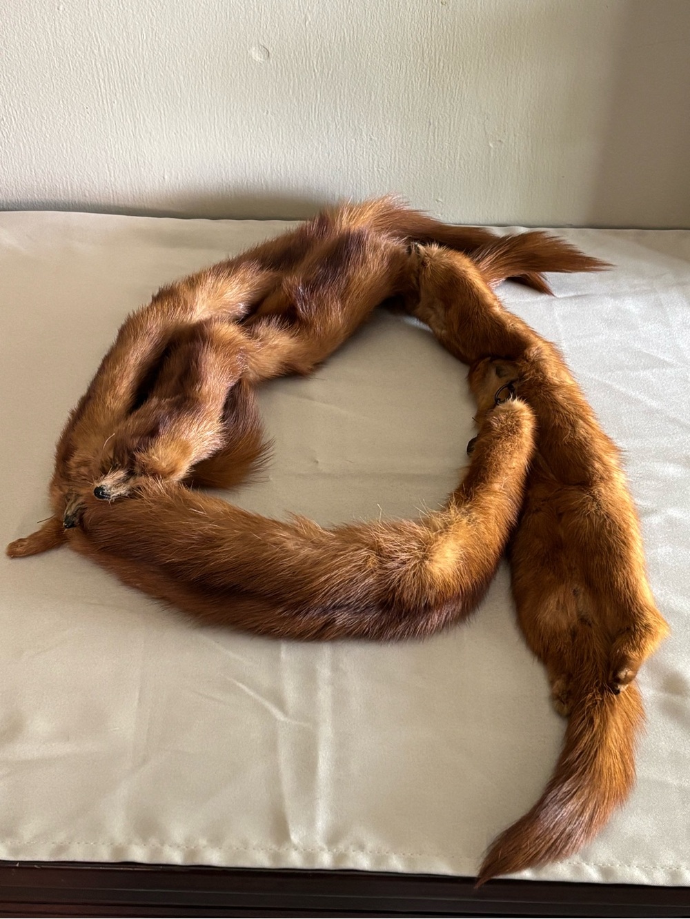 Vintage Red-Brown Mink Fur Stole with clamps to lock Women’s.